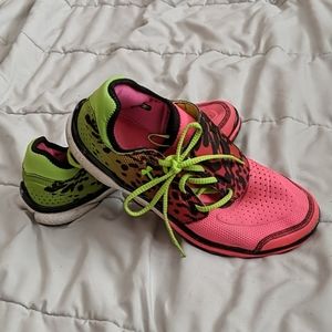 Running sneakers